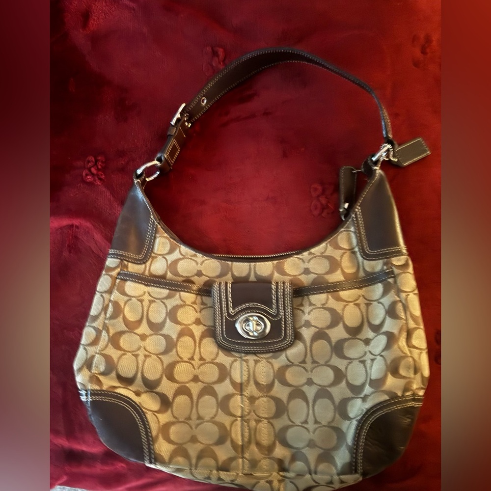 Authentic Coach Bag..No Odor Clean Used No Tears